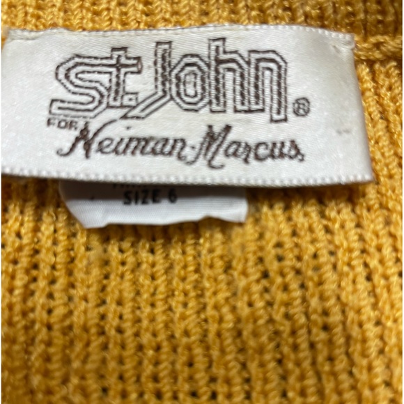 St. John Vintage Knit Sweater - Picture 7 of 12